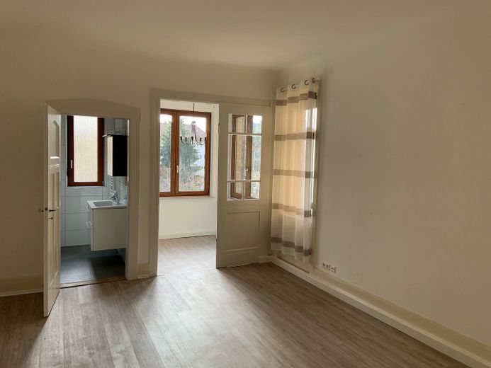 Maklerfrei: Altbau-Wohnung mit Charme in begehrter Lage! – Schlafzimmer mit Büro Erker