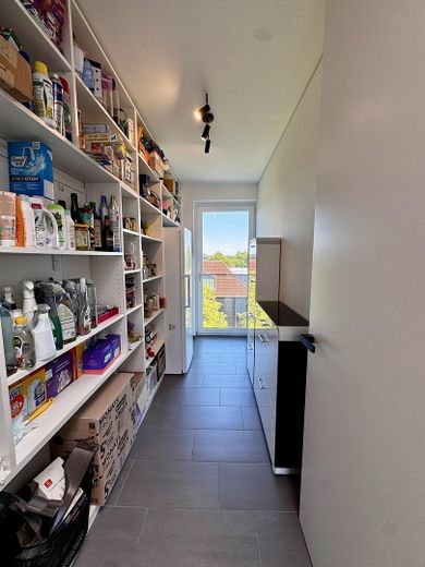 Penthouse met sauna, open haard, SmartHome, 2 TG-plaatsen direct bij het St. Franziskus-hospital – 02 Zimmer