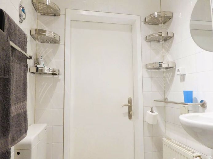 2-Zimmer-Altbau-Apartment mit Küche in Kreuzberg – acb72c7f-2d78-452b-ae09-94acc9dd5931
