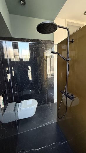 Attraktive 2 Zimmer Wohnung im 1. OG Johannesviertel in Darmstadt – Badezimmer