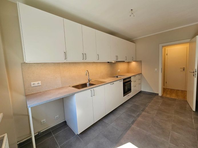 Erstvermietung nach Sanierung | Helle 2-Zimmer Wohnung mit Balkon und Einbauküche – Küche