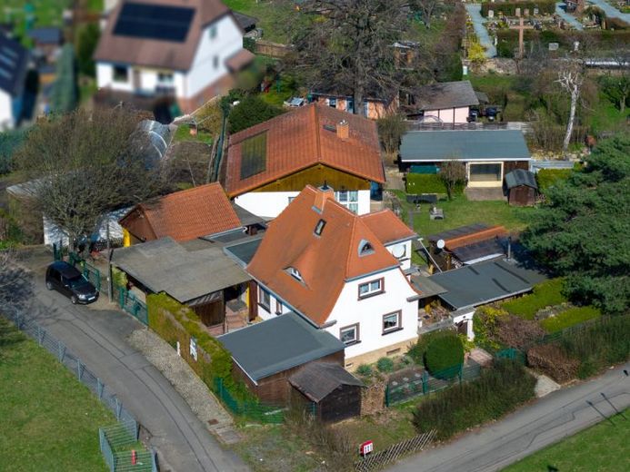 hr privates Refugium – Einfamilienhaus mit Poolhaus, Wintergarten und viel Platz! *Provisionsfrei – फोटो 1