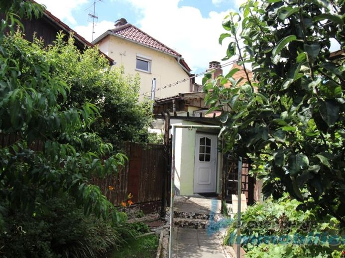 ***Vielseitig nutzbares Wohn-und Geschäftshaus mit Garten in Eichendorf*** – Foto 1
