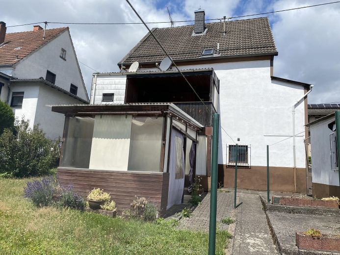 Vrijstaande woning met balkon en garage – Foto 48