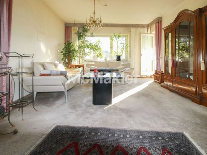 Schöne 4-Zimmer-Wohnung mit Balkon und Garage - All-inklusive-Sorglos-Paket – Foto 1
