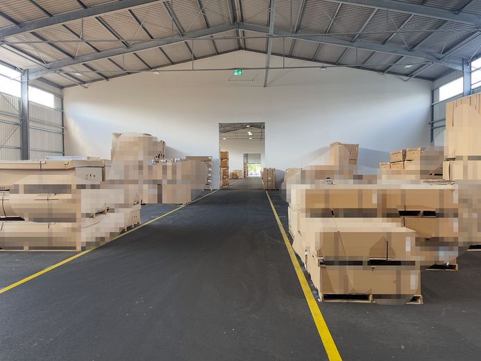 हुंडरडॉर्फ वाणिज्यिक पार्क में 4.760 m² का बिना हीटिंग वाला हॉल – 1.505 m² से विभाज्य - हॉल 25 - किराए पर – फोटो 18