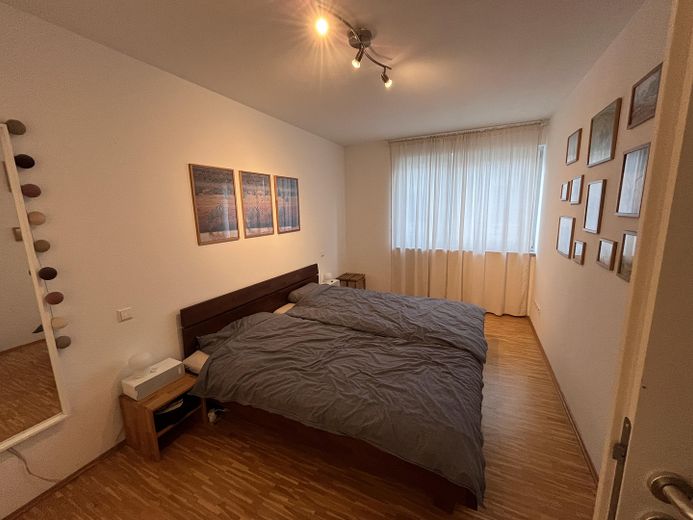 Schlafzimmer 1