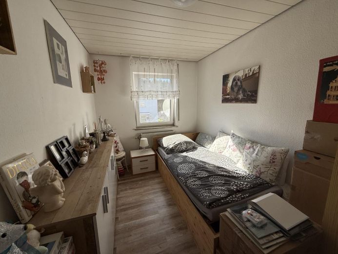 ***Curata casa bifamiliare ai margini del centro abitato di Illerberg*** – Kinderzimmer