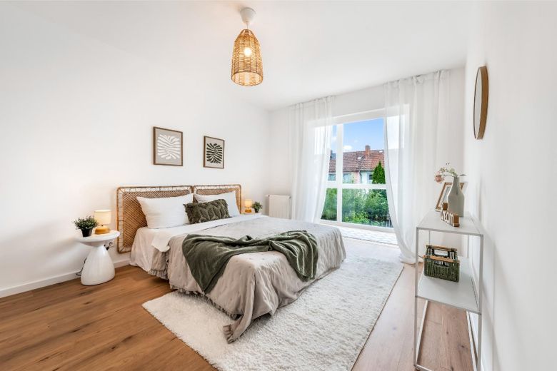 Frisch renoviertes Familienglück mit 5 Zimmern und Garten in Bremen-Vegesack – Schlafzimmer 1