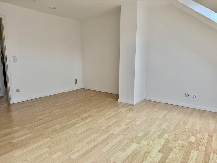 Reihenmittelhaus mit viel Potenzial und neuer Heizung – Foto 24