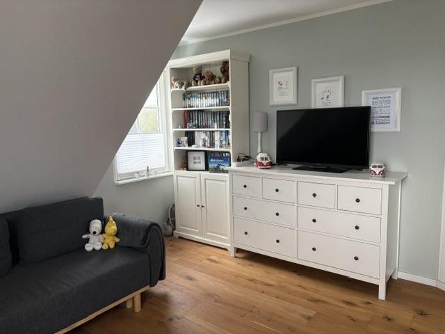 Schöne Doppelhaushälfte fußläufig zur Ostsee – Schlafzimmer 1