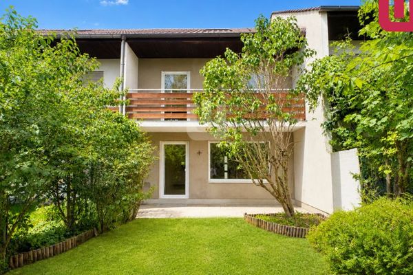 WINDISCH - Casa a schiera adatta alle famiglie con grande potenziale in posizione centrale tranquilla - libera da subito!