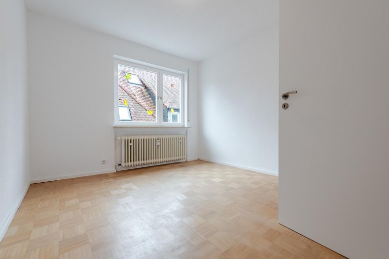 Helle 3-Zimmer-Wohnung mit großem Balkon im Herzen von Bensheim – Schlafzimmer 