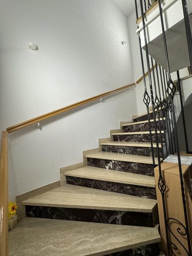 DHH mit Traum-Garten & unverbaubarem Blick – 160 m², 500 m² Grundstück, Neu-Esting – Foto 3