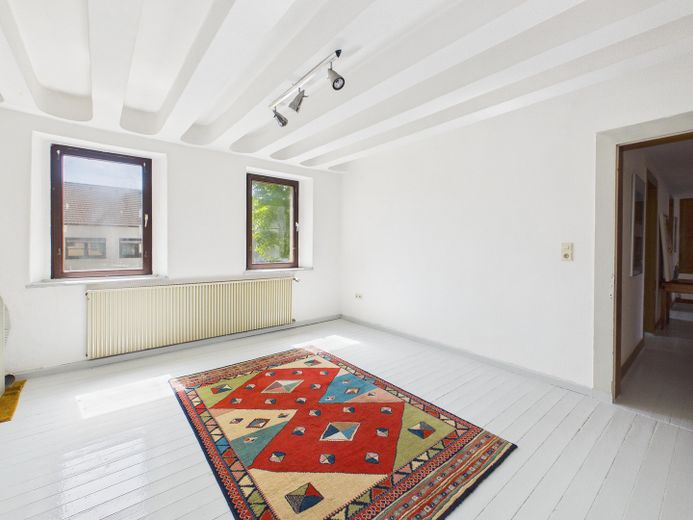 Amplia propiedad en Pulheim, sin comisión – Zimmer 1. OG