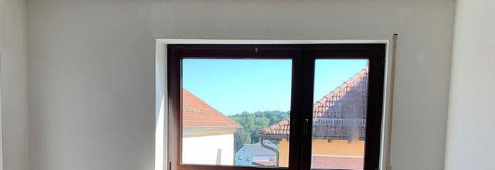 Beautiful 2-room apartment with loggia in Abtsteinach – 64 m² – available from 01.12.2026 – Wohnzimmer 1
