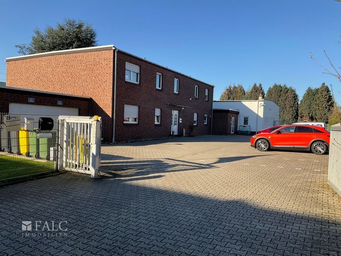 Traumrenditeobjekt mit Wandlungsmöglichkeiten – Außenansicht