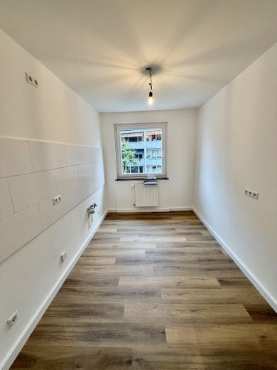 Wunderschöne 3-Zimmer-Eigentumswohnung mit Garage – Küche