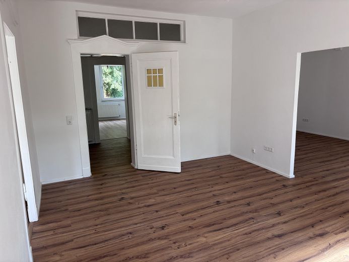 Wunderschöne sanierte 4,5 Zimmer in ruhiger Lage von Hagen-Haspe – Wohn- und Esszimmer
