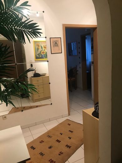 Biete Helle 2 Zimmer Wohnung von Privat in ruhige Lage in Tännesberg mit Terrasse,Grillgarten Mitbenutzung und Stellplatz sowie Keller. Wohnung sehr gut geteilt und Vollmöbliert.70000€ vhb. 015111378015 – Foto 7