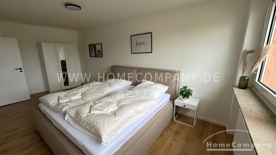 Appartamento di 3 locali, arredato, 1° piano, con balcone rivolto a sud; appartamento appena allestito e completamente ristrutturato, posto auto privato davanti alla casa. – adbc878e932f4fd783fb50696ac8288b7a6727ed.jpg