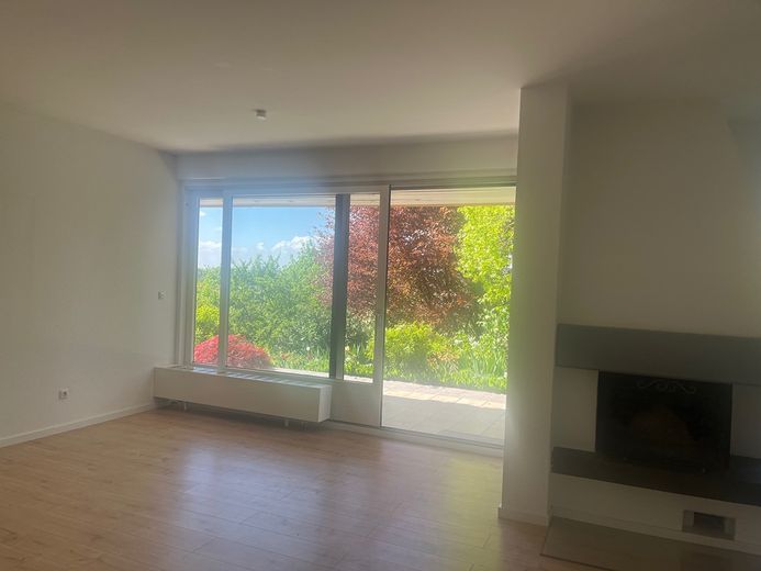 Wunderschöne Dreizimmerwohnung mit Garten und Terrasse – Foto 2