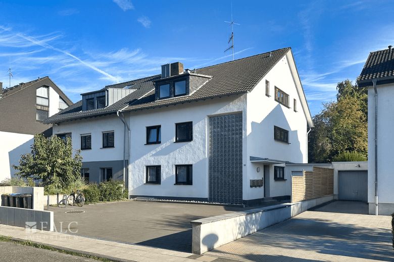 Dachgeschosswohnung mit Stellplatz in ruhiger Lage von Köln-Lövenich – Gebäudeansicht