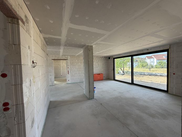 Yeni yapı: Schwäbisch Gmünd'de 3 ayrı daireli 3 ailelik ev – Foto 9