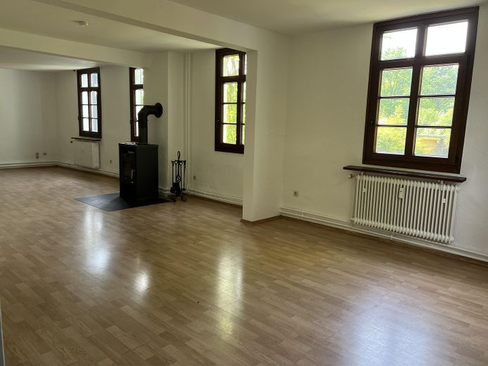 Historisches Juwel im Grünen     ---           Frisch renoviertes Fachwerk-Idyll in Hamm-Sandbochum – Wohn-Essbereich