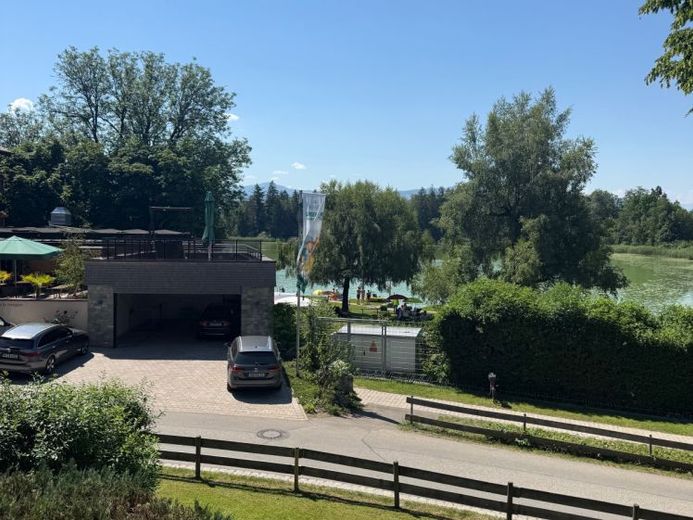Frisch renovierte 3-Zimmer Wohnung am See – Foto 1