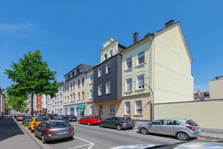 Top wohlfühl DG ETW Wohnung mit Stellplatz nahe der Fußgängerzone Dortmund-Hombruch – Strassenansicht 2