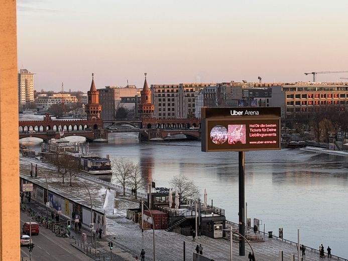 Ausblickauf die Oberbaumbrücke