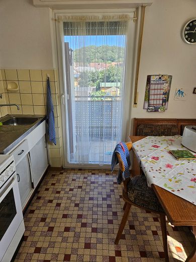 Casa bifamiliare indipendente in posizione privilegiata ai margini del paese a Königsbach-Stein – Foto 22