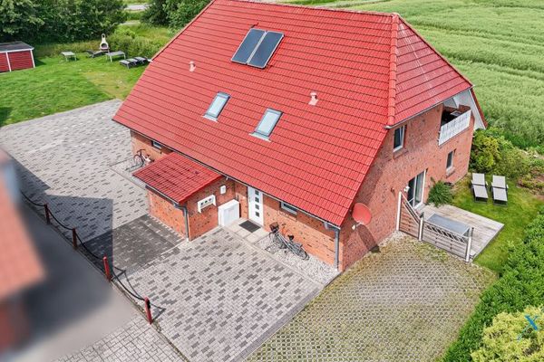 Wohnhaus mit vier Wohneinheiten in attraktiver Feldrandlage von Langballig