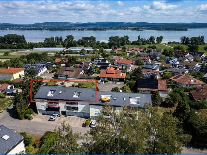 Außergewöhnliche 4,5 Zi.- Dachgeschosswohnung mit herrlicher Seesicht, 4 Terrassen und Garage! – Foto 1