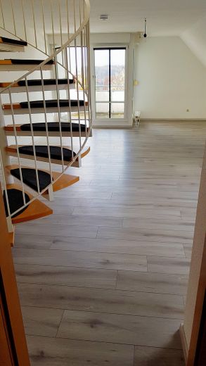 Helle 2 1/2-Zi.-Maisonette Whg. inkl. TG-Platz und zweitem Abstellraum in Kirchberg – फोटो 13