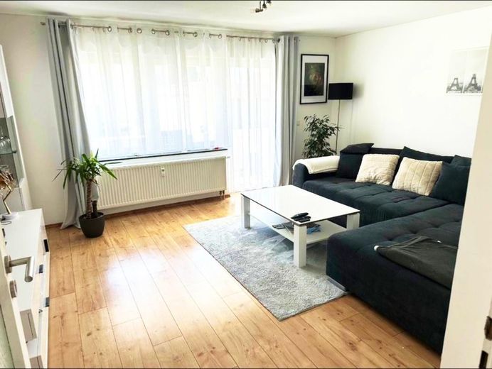 Helle 3-Zimmer-Erdgeschosswohnung mit Südbalkon in ruhiger lage in Onstmettingen (Hohberg) – फोटो 2