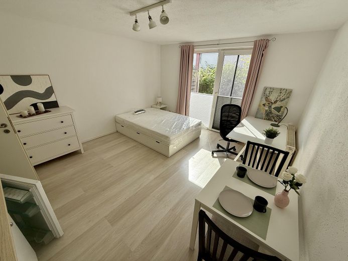 Möblierte Zentrale 1-Zimmer-Wohnung mit Terrasse in Lüneburg – फोटो 3