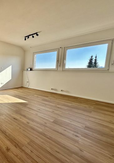 Appartamento mansardato con splendida terrazza sul tetto di 60 m² e vista sull’Alb – appena ristrutturato – Photo 18