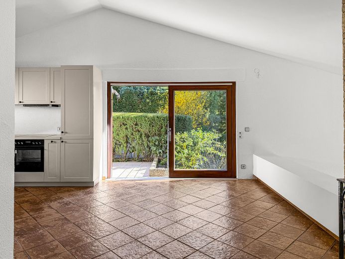 Heilbronn-Ost Bestlage: Architektenhaus mit Einliegerwohnung & Garten – Essbereich