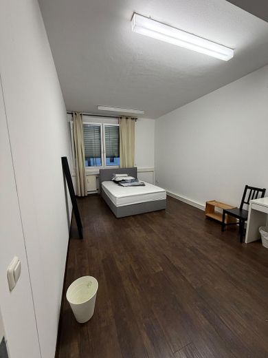Pokój we współdzielonym mieszkaniu – wszystko w cenie i dostępny od zaraz – możliwa rezerwacja online!!! – Zimmer 5.1