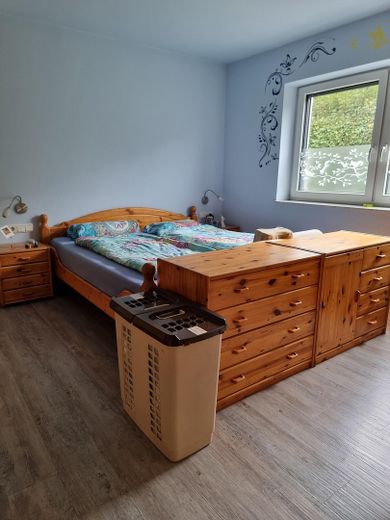 Nessuno stress di ristrutturazione in età avanzata: gioiello completamente ristrutturato con dotazioni di prima qualità – Schlafzimmer