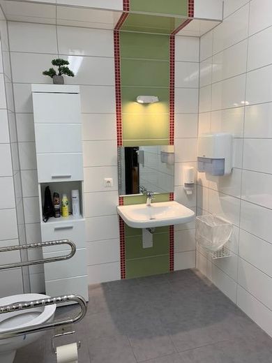 Attraktives Gewerbeensemble in Dresden-Strehlen – Vorder- & Hinterhaus mit Tiefgarage – Hinterhaus sanitäre Anlagen