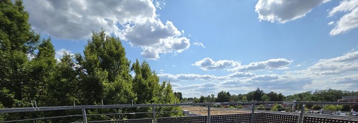 Wymarzone mieszkanie na poddaszu z 2 pokojami w centrum Hanau i przepięknym tarasem na dachu – Dachterrasse ca 21m²