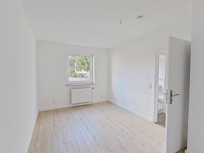 Duże 3-pokojowe mieszkanie z BALKONEM i umeblowaną kuchnią w Flensburg-Weiche – Ansicht I: Schlafzimmer II