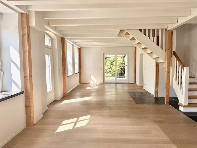 PROVISIONSFREI * HISTORISCHER CHARME & NEUBAUKOMFORT * A+ EFFIZIENZ * BAUERNHAUS AUF HOFANLAGE – Istzustand