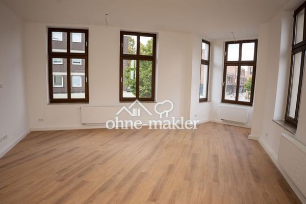 119 m² recent gerenoveerd: 4 kamers, slechts twee partijen delen de entree, Schlosspark om de hoek