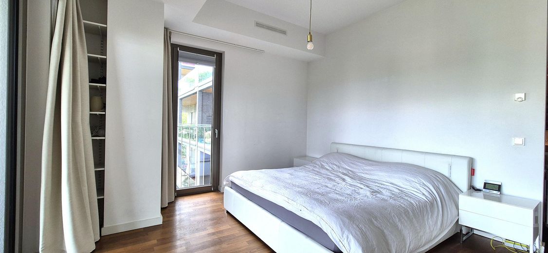 Un cadre de vie exclusif au bord de la Spree – Appartement meublé de 2 pièces (97m2) sur la presqu’île de Stralau – Schlafzimmer/Bedroom_1b