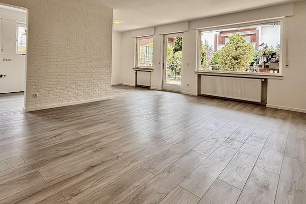 Wohnen wie im eigenen Haus – Gartenwohnung mit Terrasse & Garage in Dormagen-Delrath