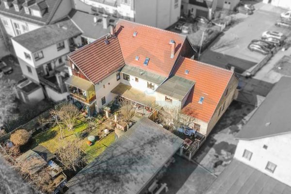 Viel Platz im Zentrum! Saalfelder Stadthaus (180m²) mit Garten, Garage & Ausbaureserve